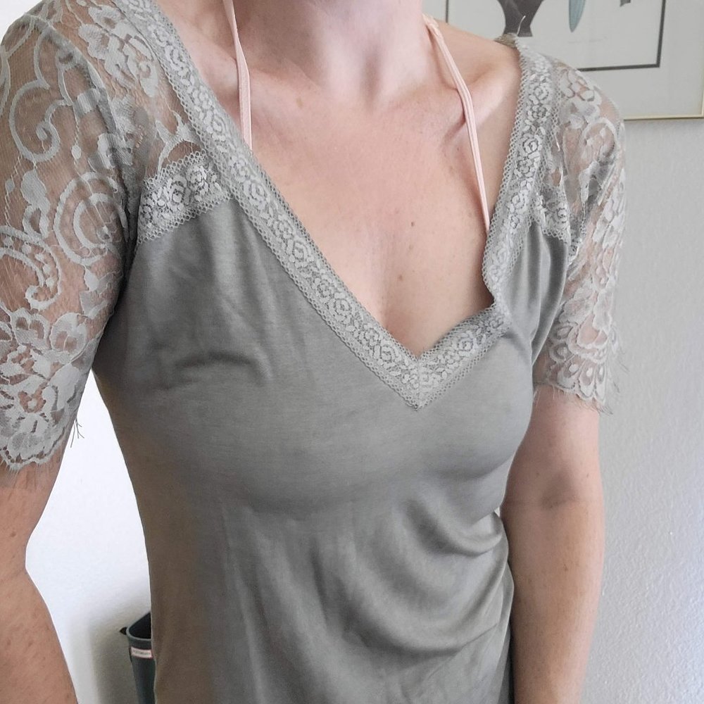 POL muted green lace sleeve top size small